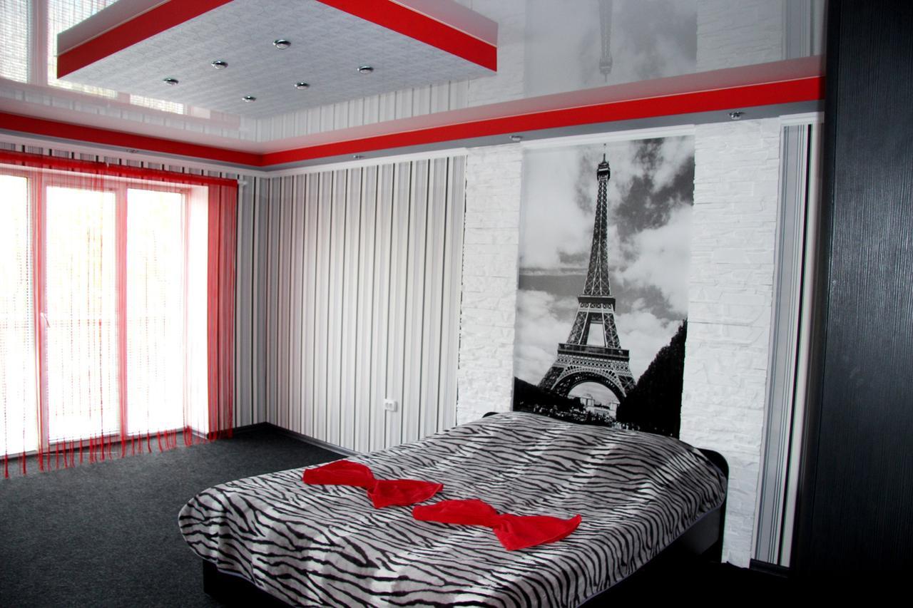 Apartment on Bohoiavlenskyi Avenue Mykolajiv Eksteriør bilde